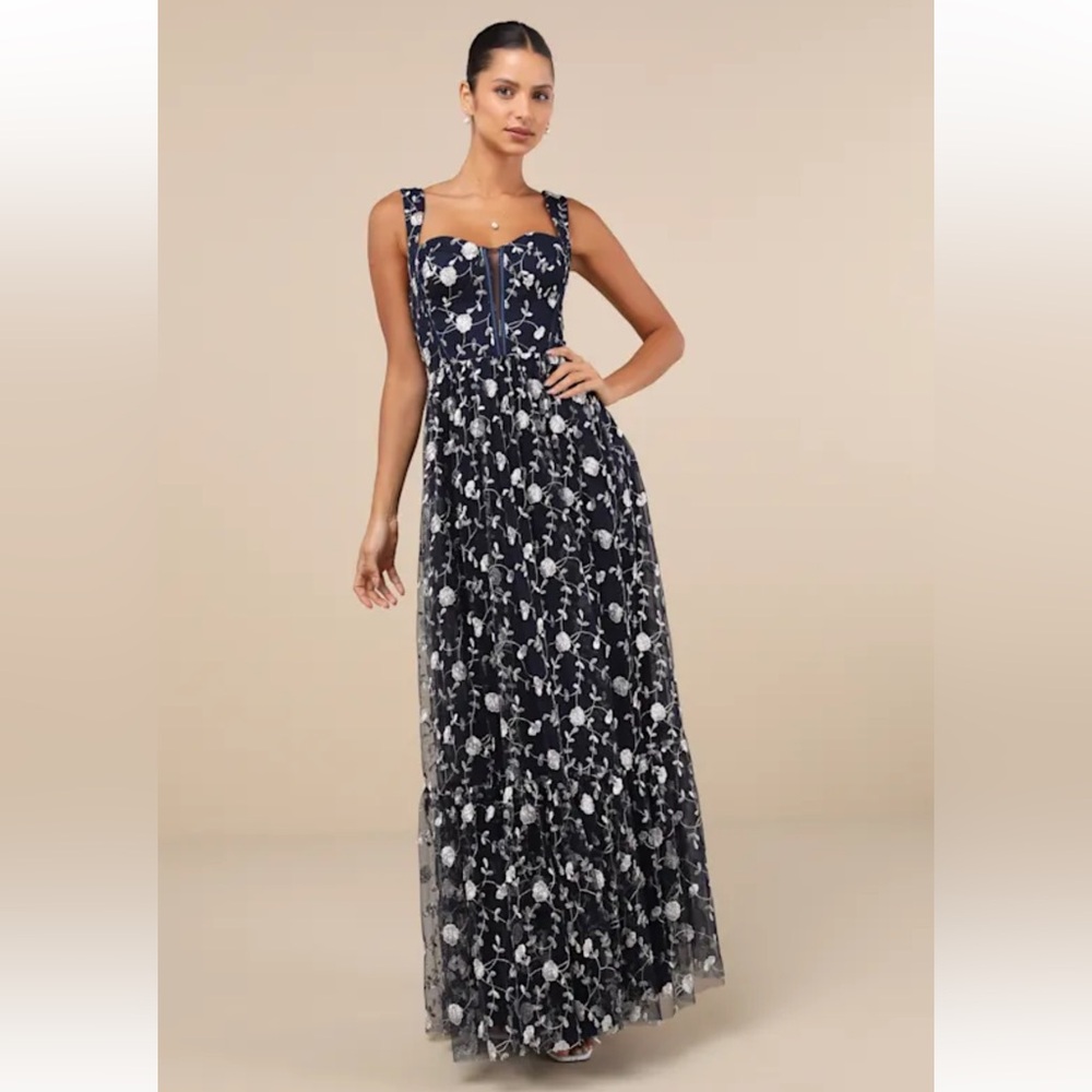 Lulu's Navy and White Floral Maxi Dress